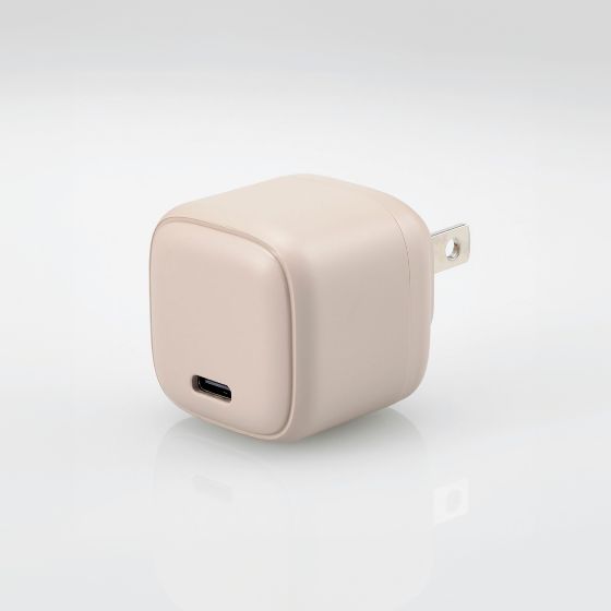  iPhoneを約30分で50%まで充電できる！「USB Power Delivery 20W AC充電器