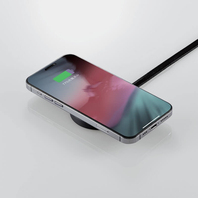 マグネット対応だからiPhoneでは位置gaずれの心配がありません