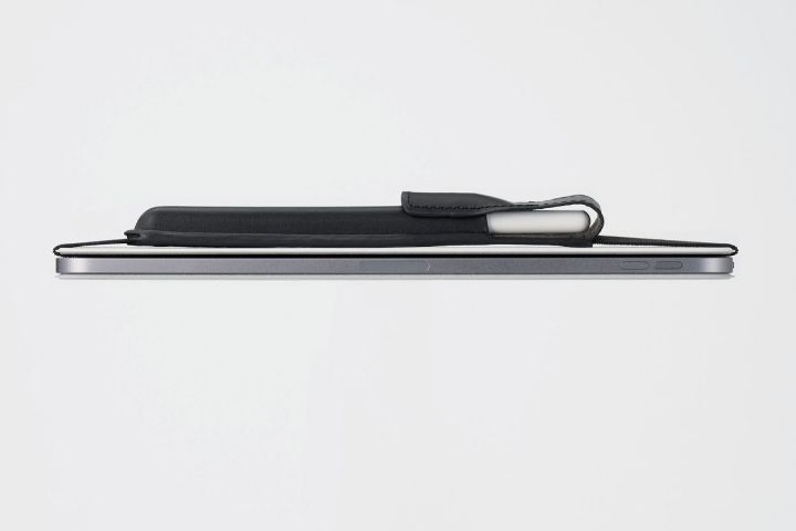 Smart Folio等に取り付けできる高級感漂うApple Pencil用ケース