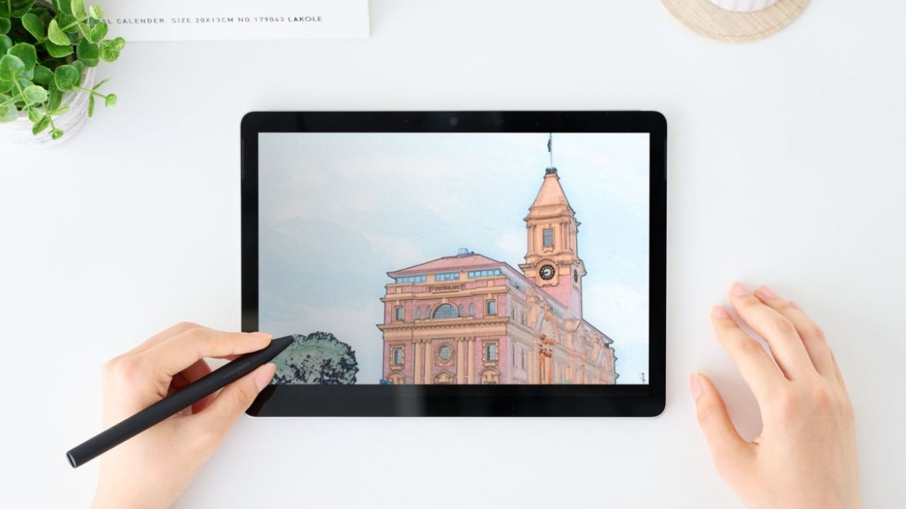 約150時間の連続描画が可能な、Surface対応アクティブタッチペン