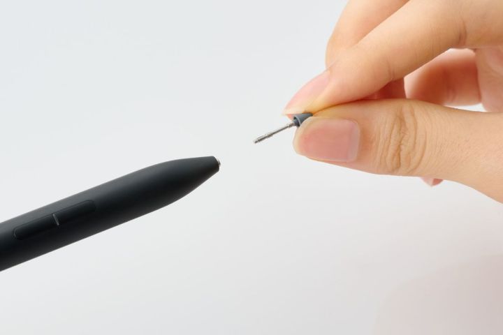 ペン先が消耗したら交換可能！専用の交換用ペン先(3個入り)を別売