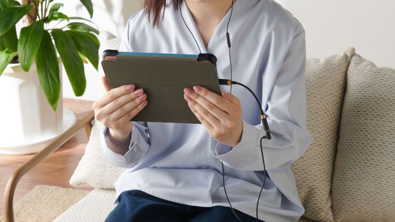 USB Type-C(USB-C)ポートをφ3.5mmのステレオミニジャックに変換できるハイレゾ対応音声変換ケーブル