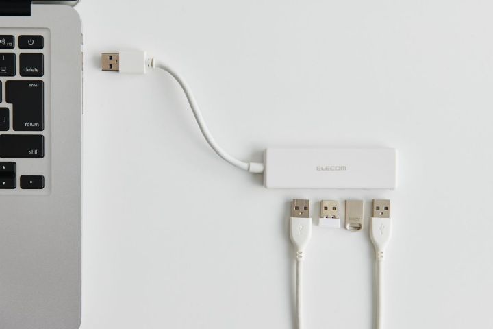 USB-A（USB 5Gbps）を、3・4ポート搭載