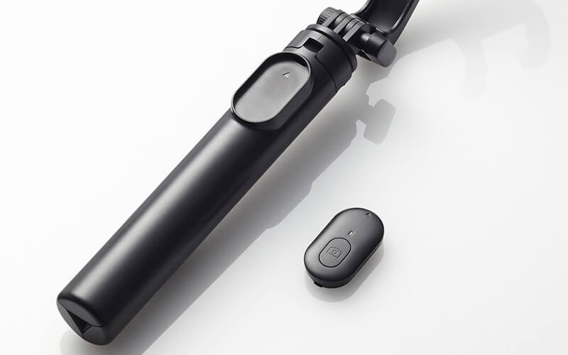Bluetooth対応リモコンは、本体に収納可能で紛失リスクを軽減