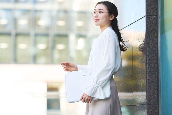オトナ可愛いデザインのクロスステッチ