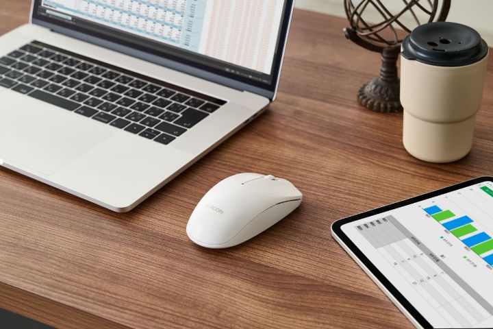 Bluetooth®接続に対応 ワイヤレスモデルの3ボタンマウス