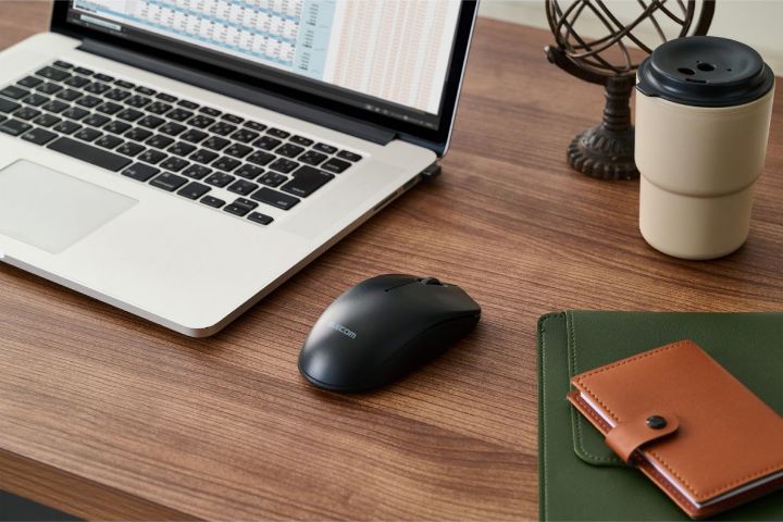USB-A・USB Type-C(USB-C)ポート対応 無線2.4GHzモデルの3ボタンマウス