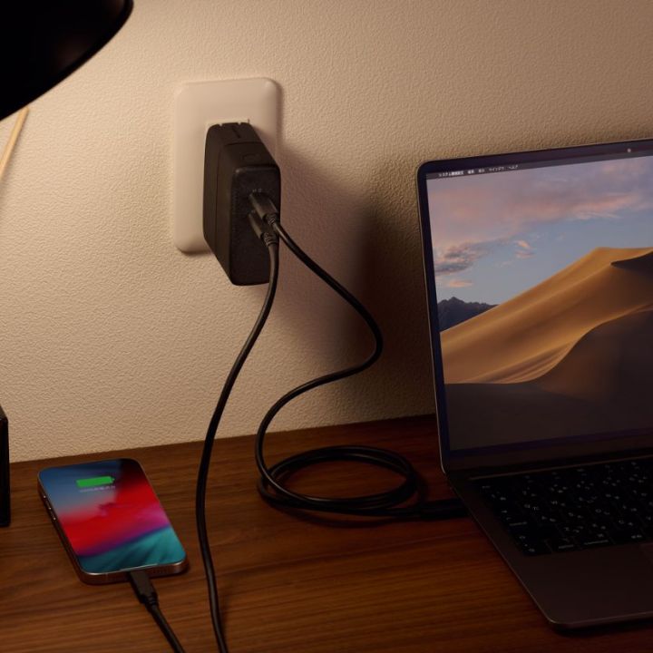 本製品とデバイスを同時接続で"まとめて充電"にも対応