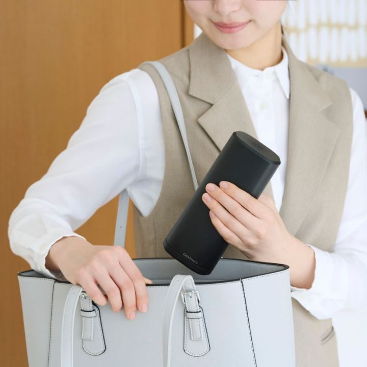 軽く持ちやすいタンクレスタイプ