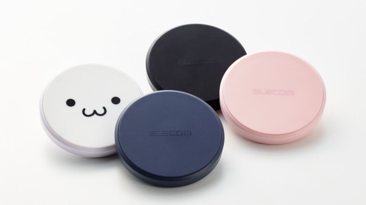 Qi対応機器を置くだけで充電ができるワイヤレス充電器