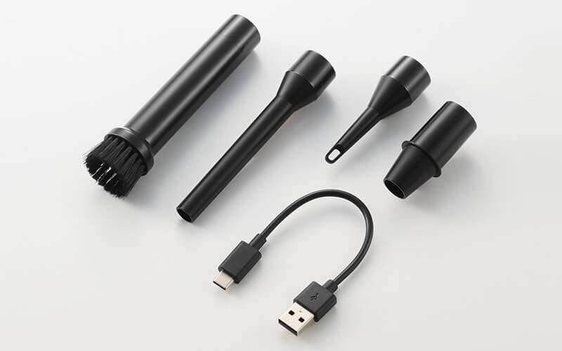 5種類のノズルとUSB充電ケーブルが付属