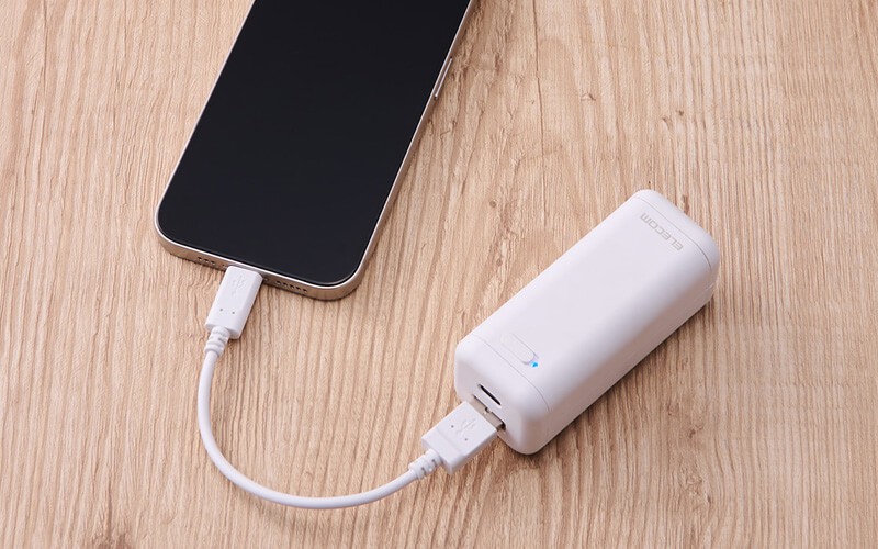 スマートフォンの充電にも対応