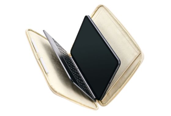 動画視聴などに便利なスタンド付きタブレット汎用インナーケース