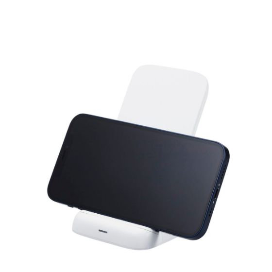 3枚のコイルで、AirPodsやスマートフォン縦横で充電可能