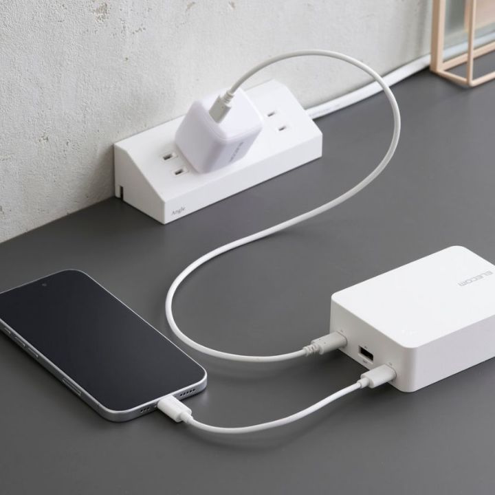 1800mAhのスマートフォンを約6.7回充電可能