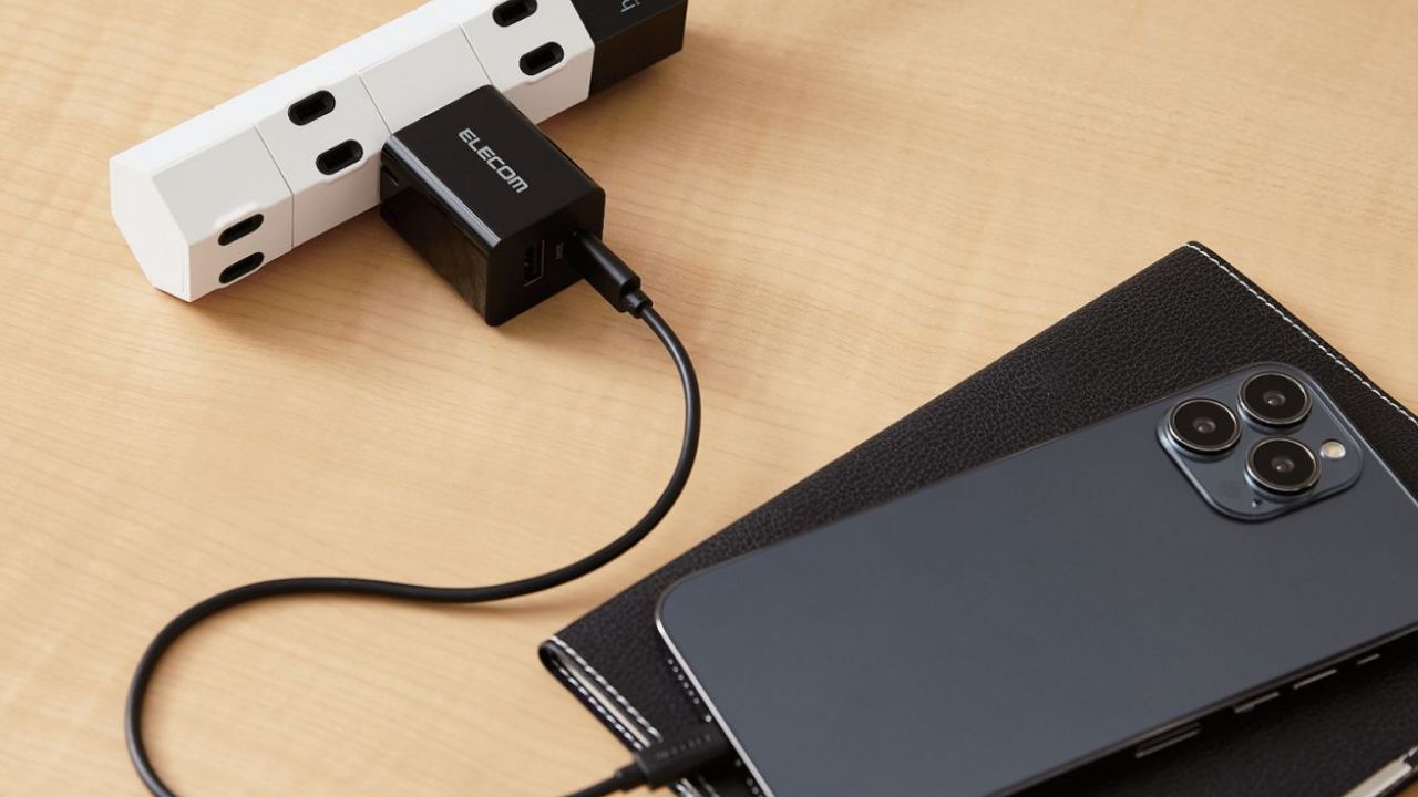 USB Type-CポートとUSB-Aポートを搭載!これ1台で多様なデバイスを充電できる、AC充電器