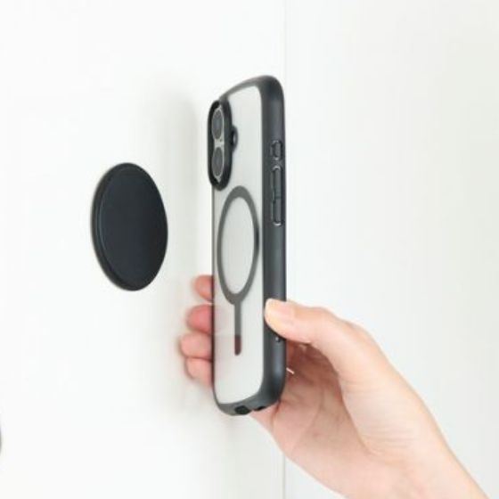 磁石がつく場所に簡単にスマートフォンを固定できる!MAGKEEP 両面マグネットパッド