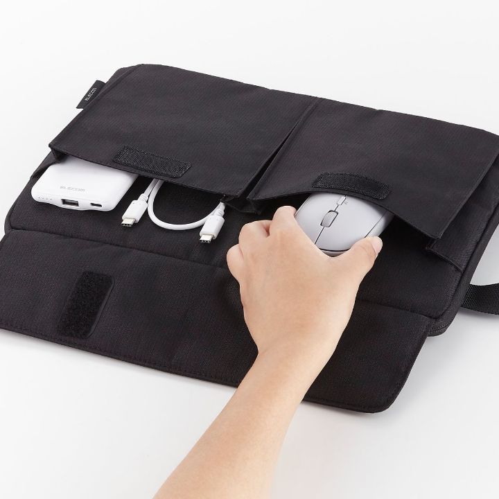 ワンタッチで開けられる、面ファスナー開閉式!2つの仕分けポケット付きインナーバッグ