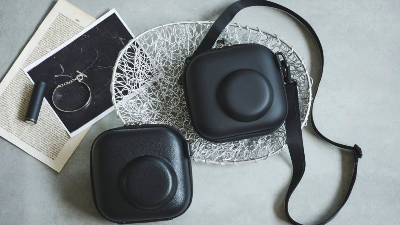 傷やホコリから守る!Instax miniシリーズ(チェキ)専用カメラケース