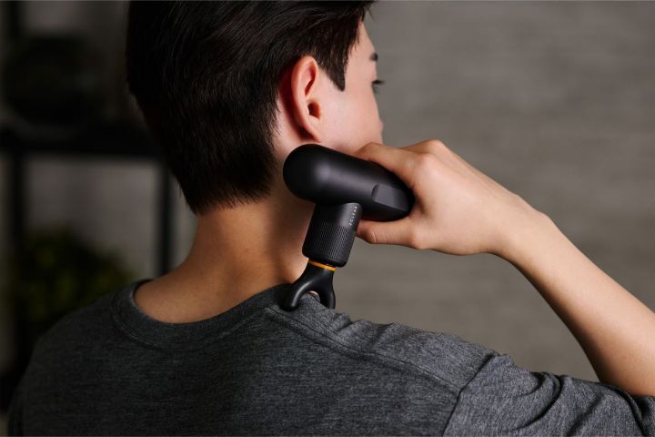 程よい重量感と強い刺激で狙った箇所を正確にケアできる!ECLER リフレッシュガン/ヘビーモデル