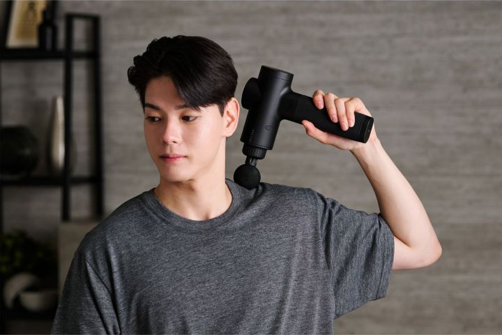 ズドンと強刺激で本気のセルフケア!ECLEARリフレッシュガン/インパクトモデル