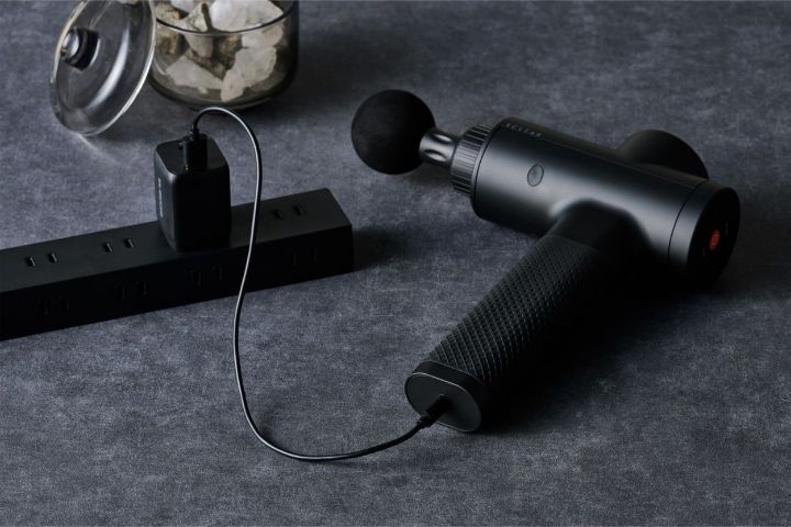 ストローク12mmの深い刺激で気になる部位に本格アプローチ