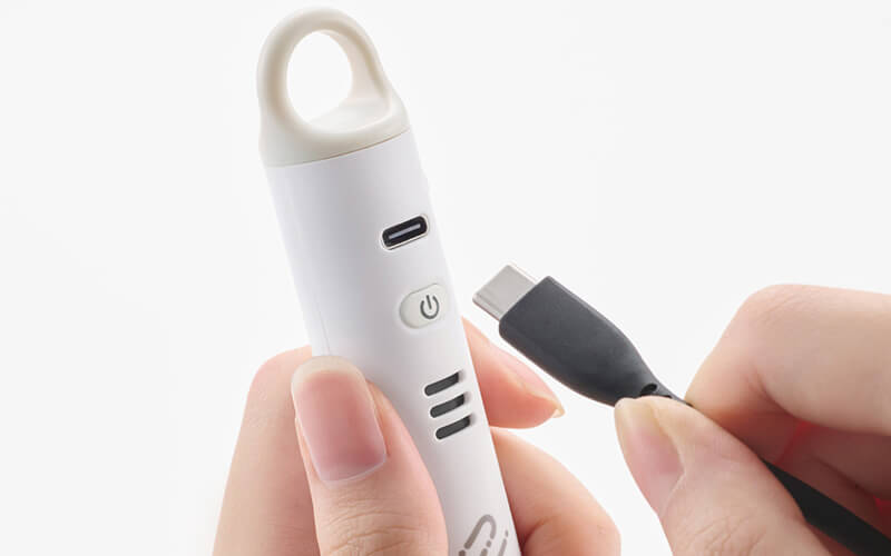 お手持ちのUSB Type-Cケーブルで充電可能