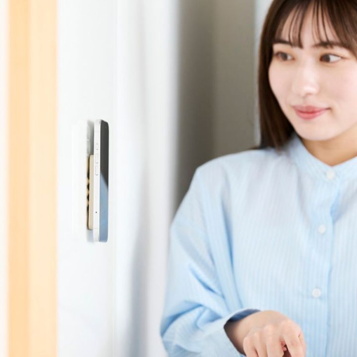 タコのような強力吸盤でピタッと吸着!TakoPita 吸盤スマホパッド