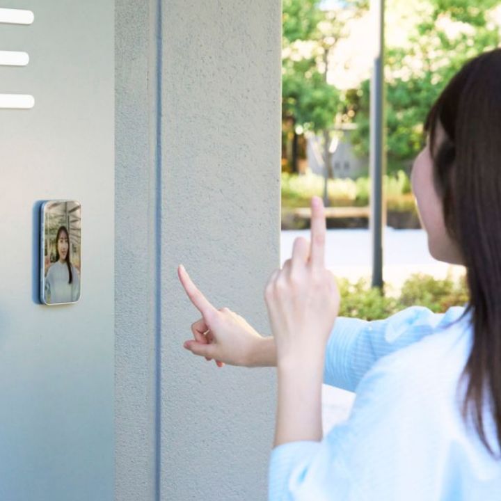 タコのような強力吸盤でピタッと吸着!TakoPita 吸盤スマホパッド