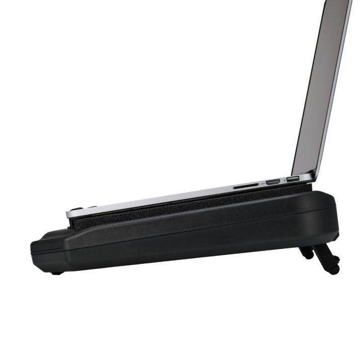 使用状況に合わせて、風量や角度を調節可能