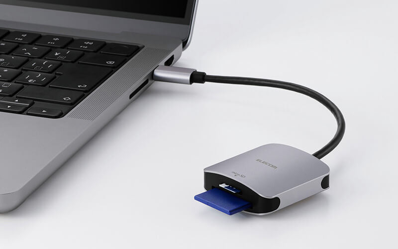 使用イメージ：UHS-II(最大312MB/s)でのデータ転送が可能