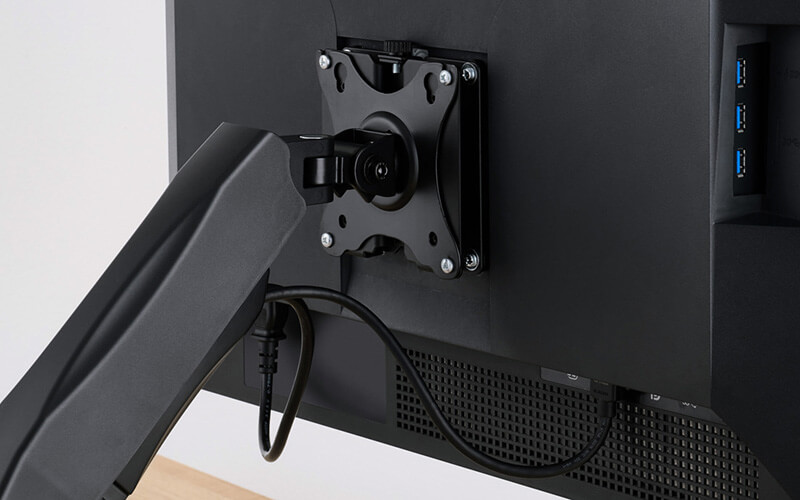 モニターアームへの取り付け例