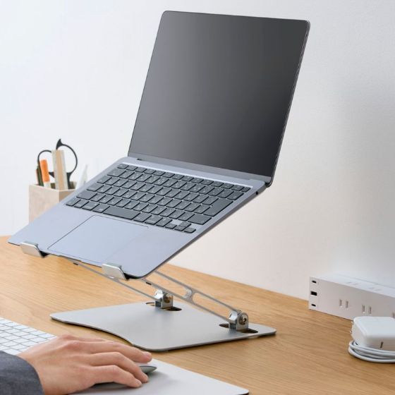 最適な高さ・角度に無段階調整できる 折り畳み式ノートパソコンスタンド