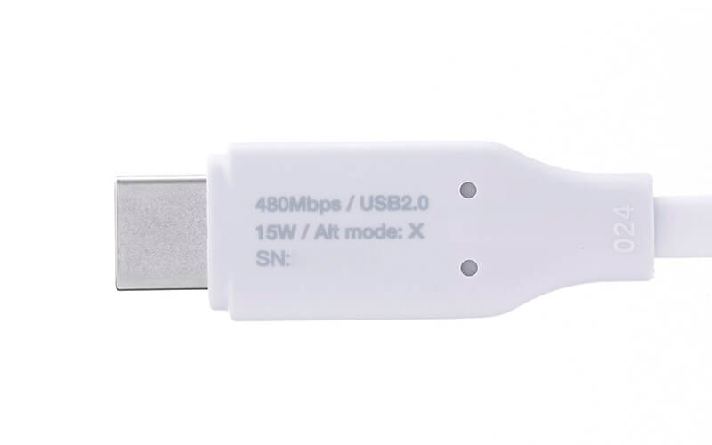 コネクター部分に製品の仕様が印字され、一目で確認可能