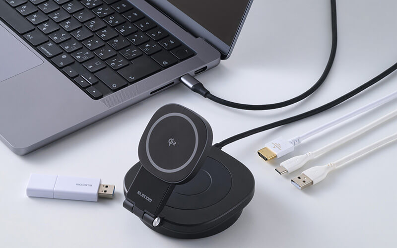 Qi2対応のワイヤレス充電機能を搭載した4in1のドッキングステーション