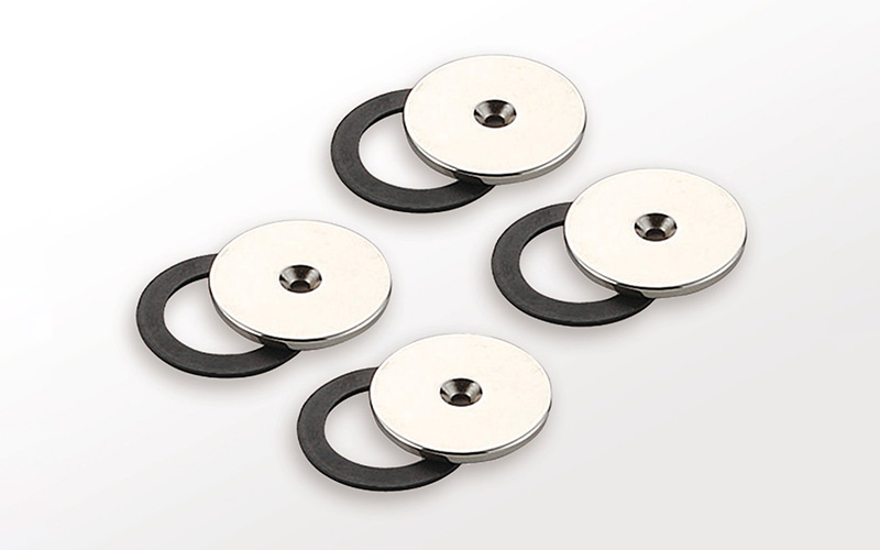 別売のマグネットオプション(EHB-EX-MG4)を使って金属面への設置も可能