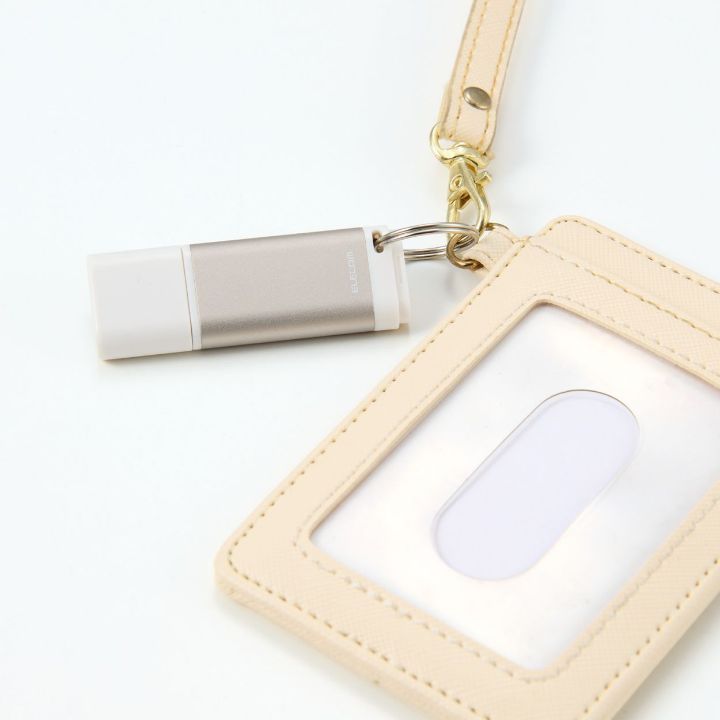 キャップでコネクターをしっかり保護!ゴミやホコリの侵入からコネクターを守る、キャップ式 USBメモリ