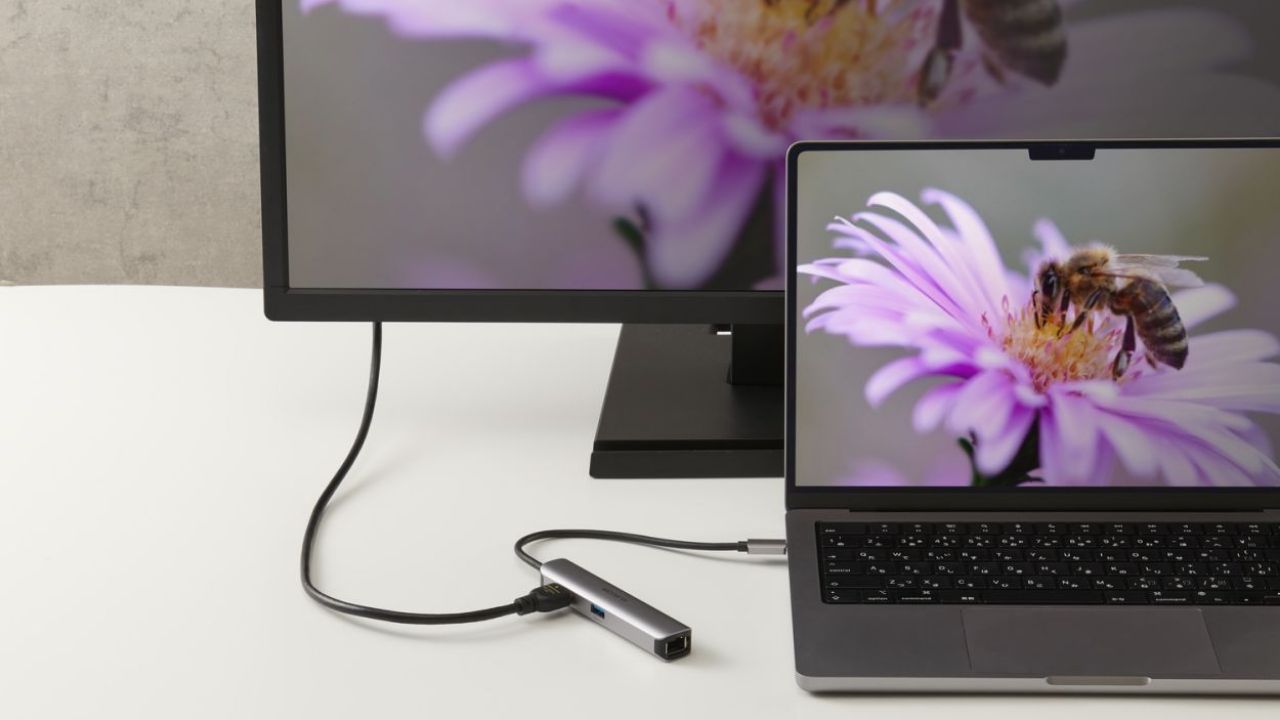 スリム設計で持ち運びラクラク!4K60Hzで映像出力も滑らか。