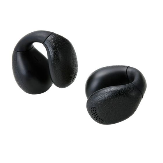 耳への負担感が少ないイヤーカフ形状で、軽やかな着け心地を実現!