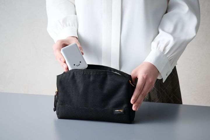 約62cmケーブルで必要な分だけスッと使える!