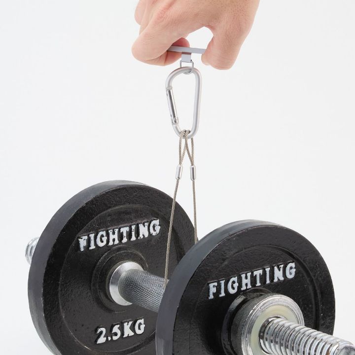 強く引っ張ってもちぎれにくい、強度のあるステンレス素材を採用