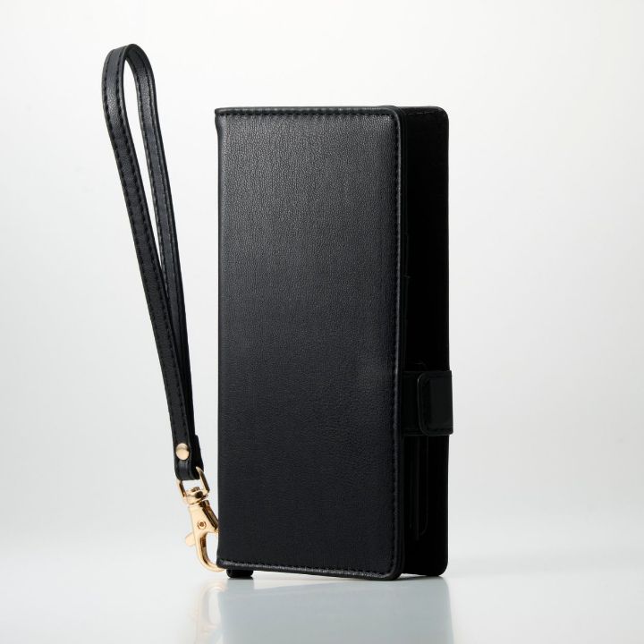 落下を防ぐハンドストラップ付き!4つのカードポケットとハンドストラップ付属タイプ