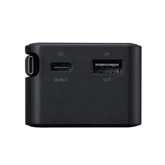 ケーブル長 約62cm!必要な分だけスッと引き出して、スマートに充電可能