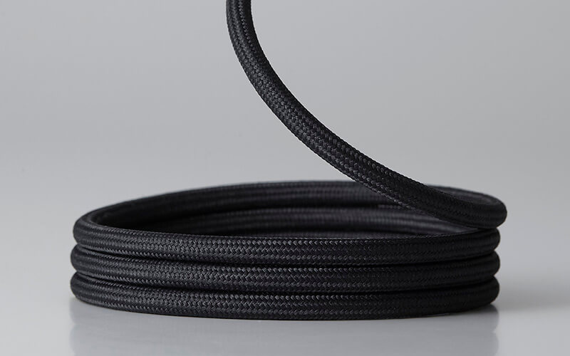 耐久性に優れたナイロンメッシュ製の外皮