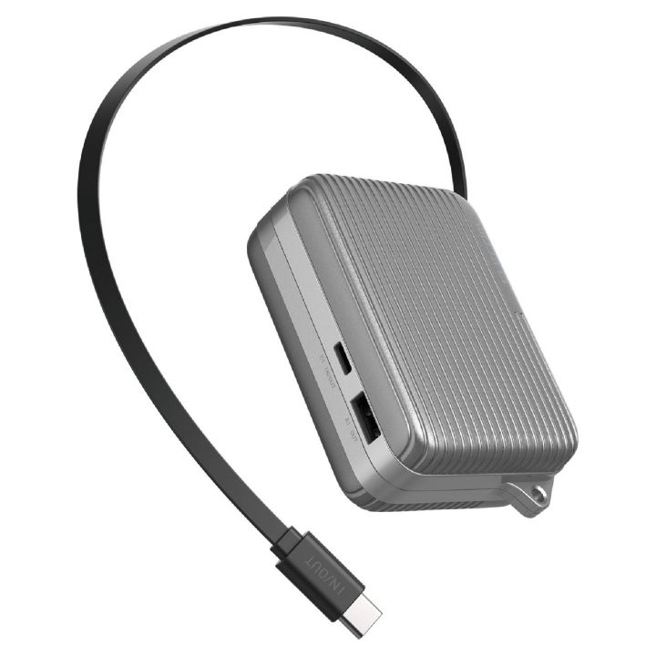 ケーブル長 約65cm!必要な分だけスッと引き出して、スマートに充電可能