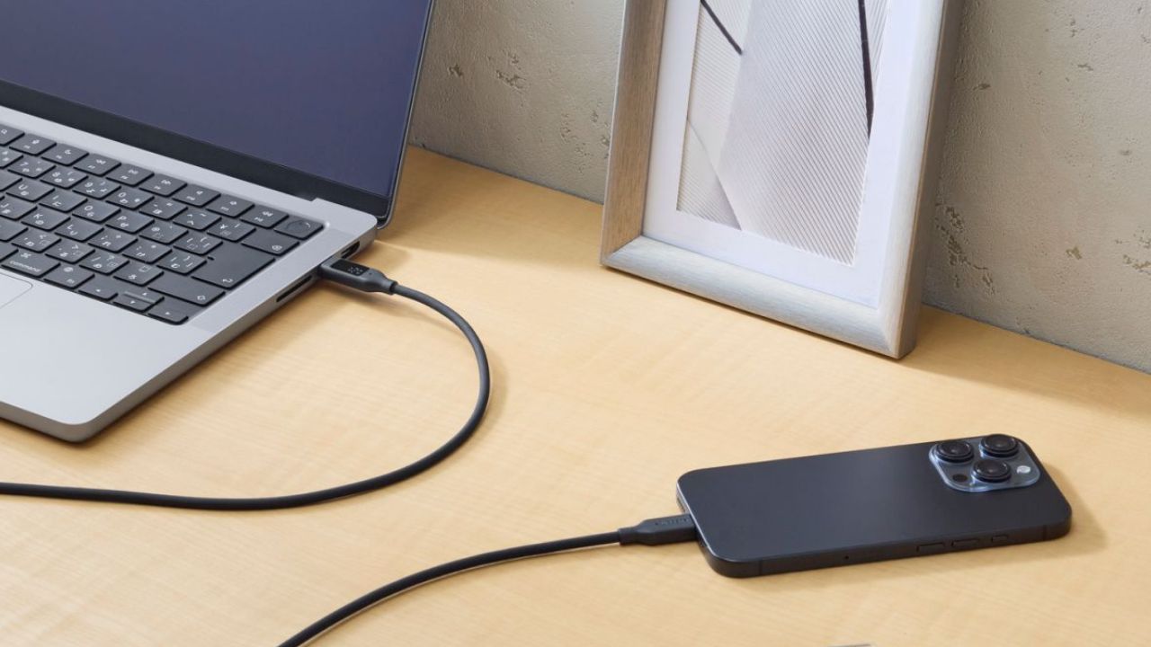 充電状況がひと目で分かる!電力ディスプレイ付きのUSB Type-C(USB-C)ケーブル