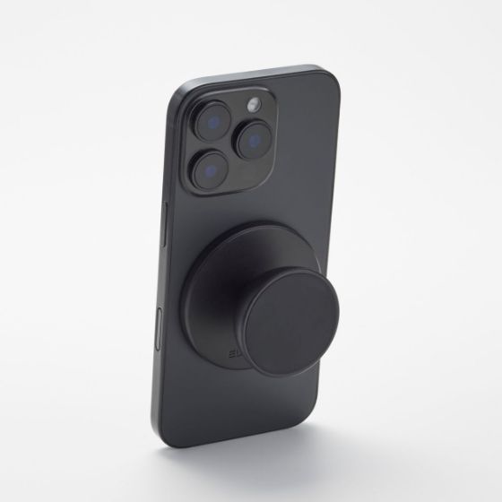 磁石が付く場所にスマートフォンを簡単固定!自撮りはもちろん、ダンス動画や全身を写した撮影にもぴったり!