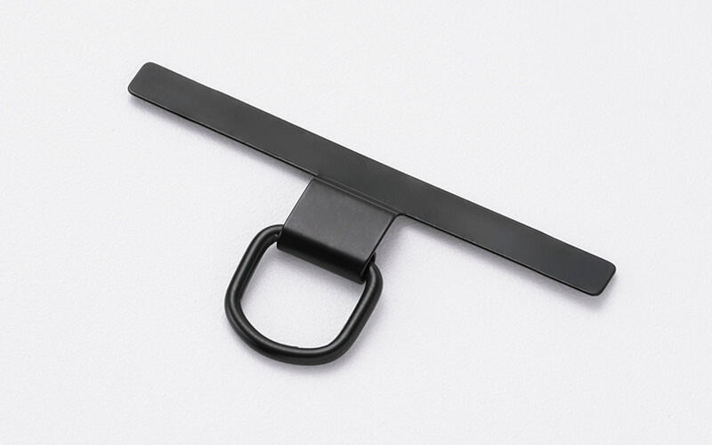 耐久性の高いステンレス製のストラップホールシート