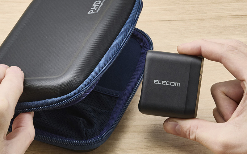 GaN II Plus採用でコンパクト化を実現。持ち運びも便利