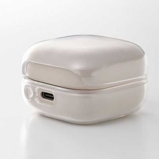 しなやかで衝撃に強く、透明感のある本体デザインのクリアソフトケース